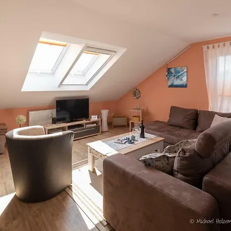 Apartman Ferienwohnung-otzens-kleine-dachkammer *