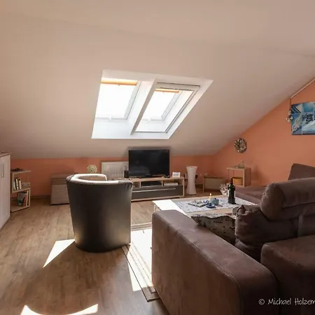 Apartman Ferienwohnung-otzens-kleine-dachkammer