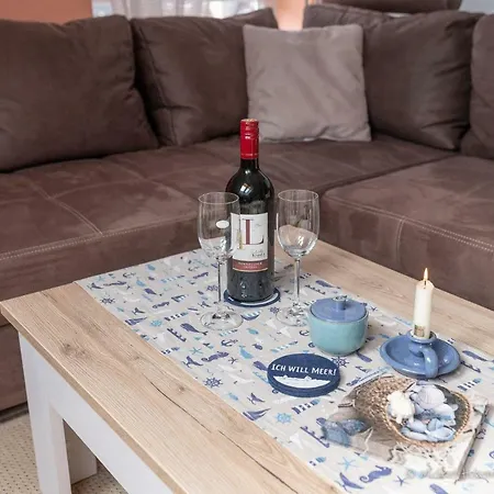 Apartman Ferienwohnung-otzens-kleine-dachkammer *